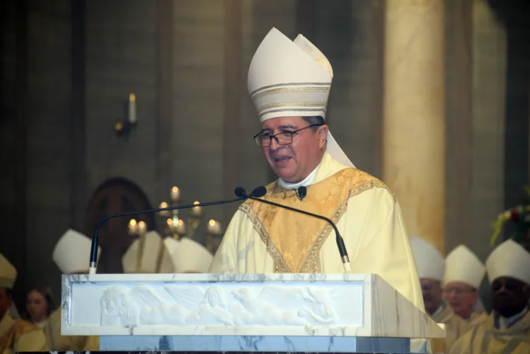 New Bishop brings message of unity, belonging to diocese installation